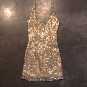 Gold sequin backless dress